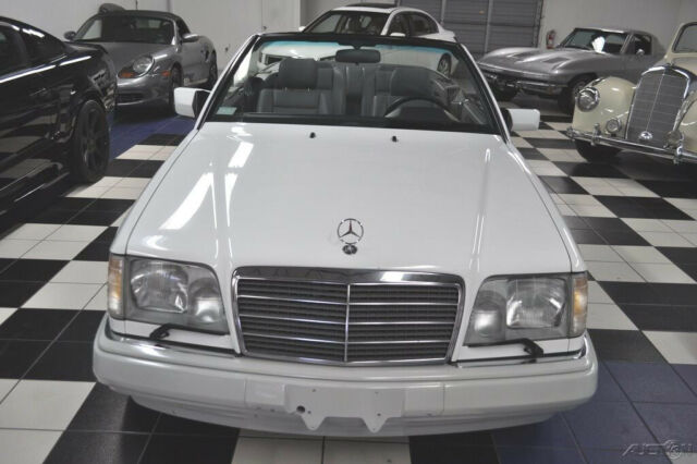 1994 Mercedes-Benz E-Class E320 CONVERTIBLE - ONLY 63K MILES - AMAZING CONDITION - photo 10