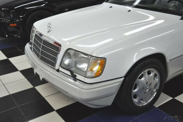 1994 Mercedes-Benz E-Class E320 CONVERTIBLE - ONLY 63K MILES - AMAZING CONDITION - photo 12