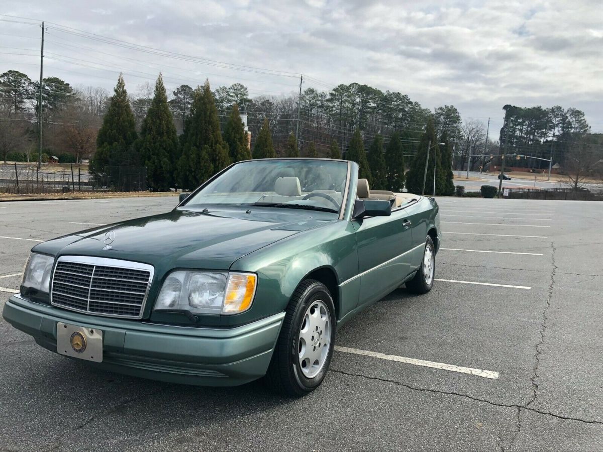 1994 E320 Mercedes convertible with twin-cam 24V inline-six 217 HP engine 1994 Mercedes-Benz E-Class