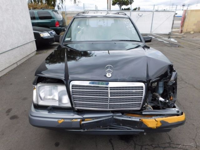 1994 Mercedes-Benz E-Class E320 (STD is Estimated) - photo 2