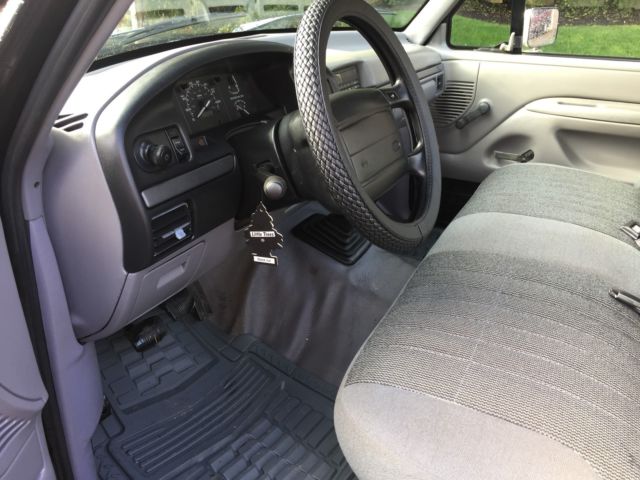 1994 Ford F-250 XL - photo 12