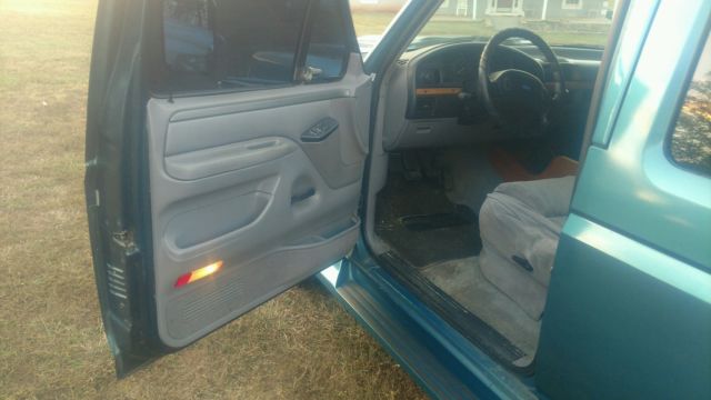 1994 Ford F-350 - photo 10