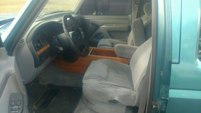 1994 Ford F-350 - photo 11