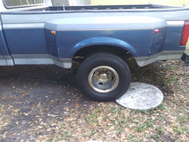 1994 Ford F-350 Xlt - photo 2