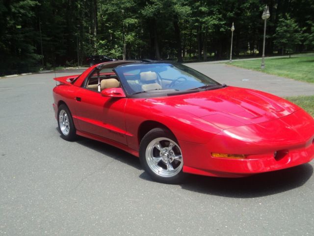 1994 Firebird Trans Am - 6 Speed, T-Tops. Mint Condition. 1994 Pontiac Trans Am