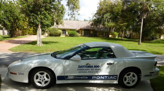 1994 Pontiac Trans Am Daytona 500 Pace Car conv. - photo 2
