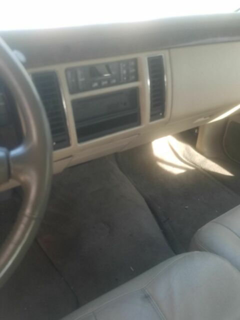 1994 Cadillac Fleetwood Brougham - photo 4