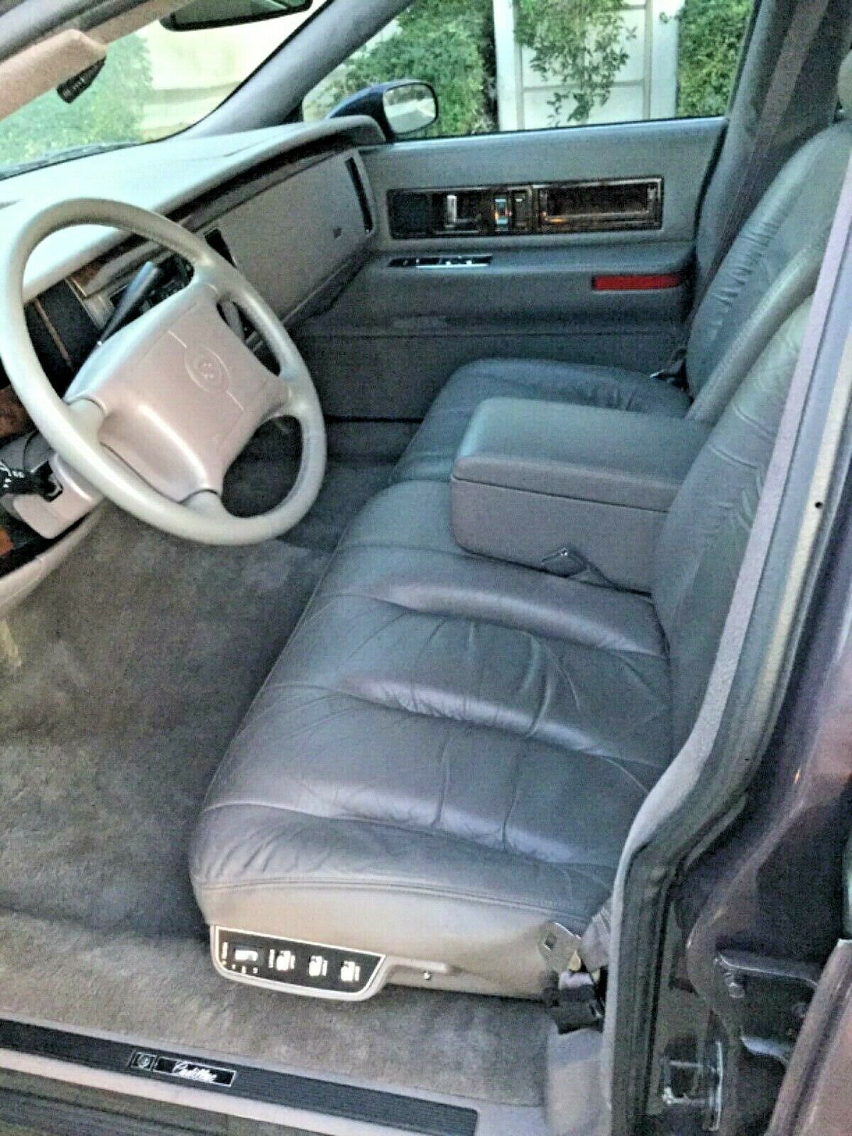 1994 Cadillac Brougham Fleetwood - photo 5