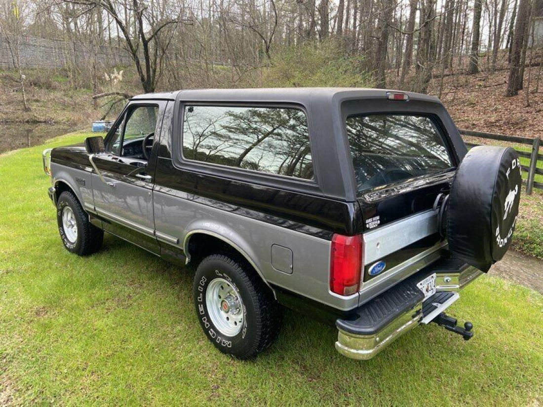 1994 Ford Bronco XLT - photo 10