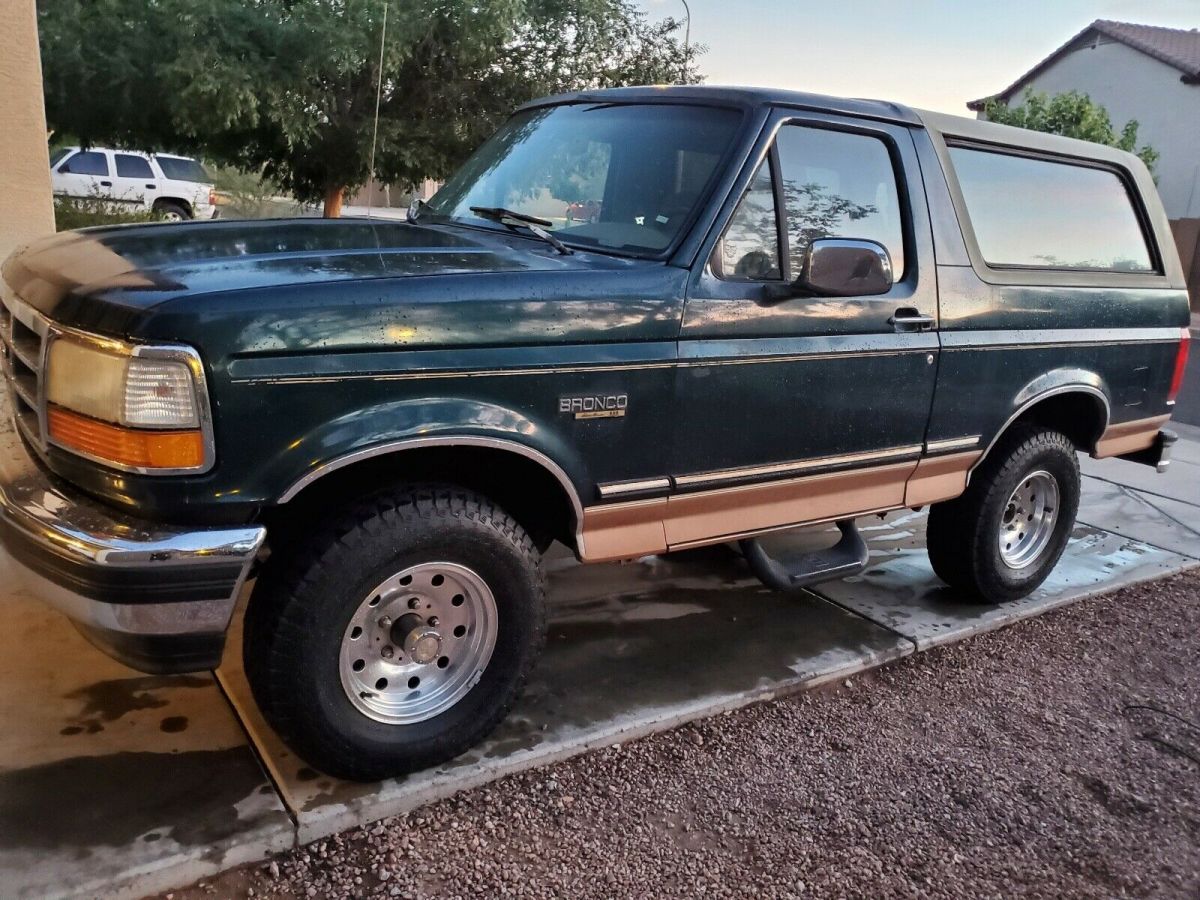 1994 Ford Bronco SUV Green 4WD Automatic U100 1994 Ford Bronco U100