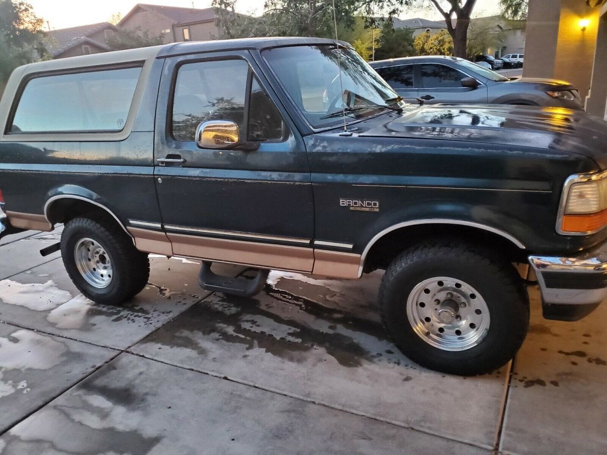 1994 Ford Bronco U100 - photo 2