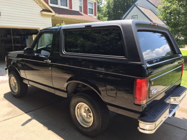 1994 Ford Bronco XL - photo 6