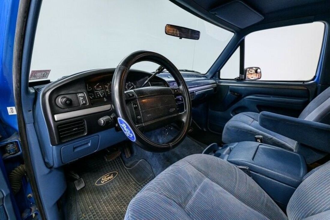 1994 Ford Bronco XLT - photo 12