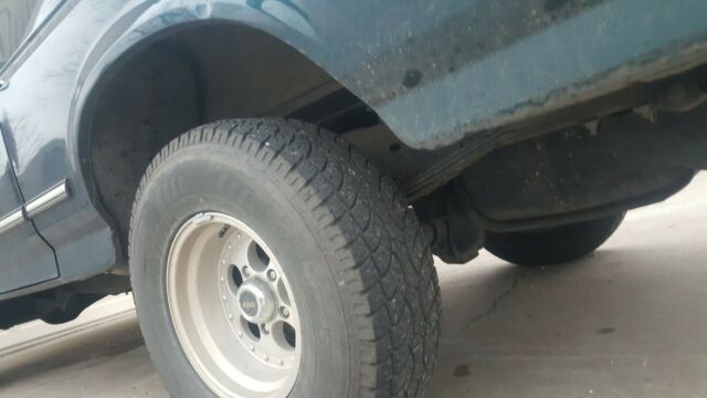 1994 Ford Bronco XLT - photo 9