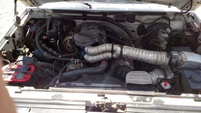 1994 Ford Bronco XLT Sport Utility 2-Door - photo 9