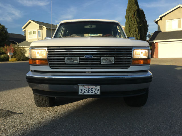 1994 Ford Bronco XLT Sport Utility 2-Door - photo 12