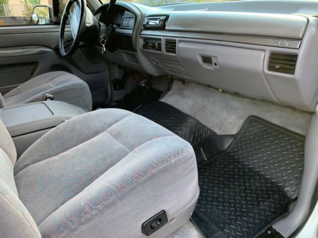 1994 Ford Bronco XLT 4x4 - photo 13