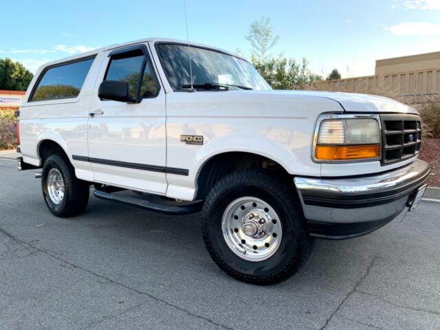 1994 Ford Bronco XLT 4x4 - photo 2