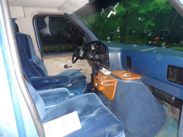 1994 Ford E-Series Van - photo 11