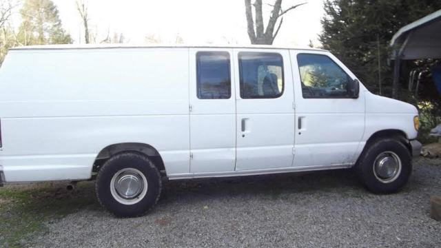 1994 Ford E-250 Econoline Base Extended Cargo Van 2-Door 5.8L 1994 Ford E-Series Van