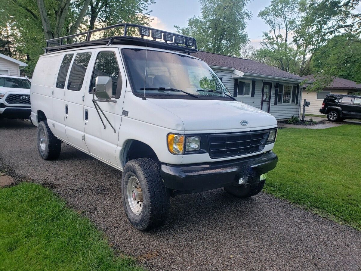 1994 Ford E-350 Econoline E350 VAN 4x4 - photo 4