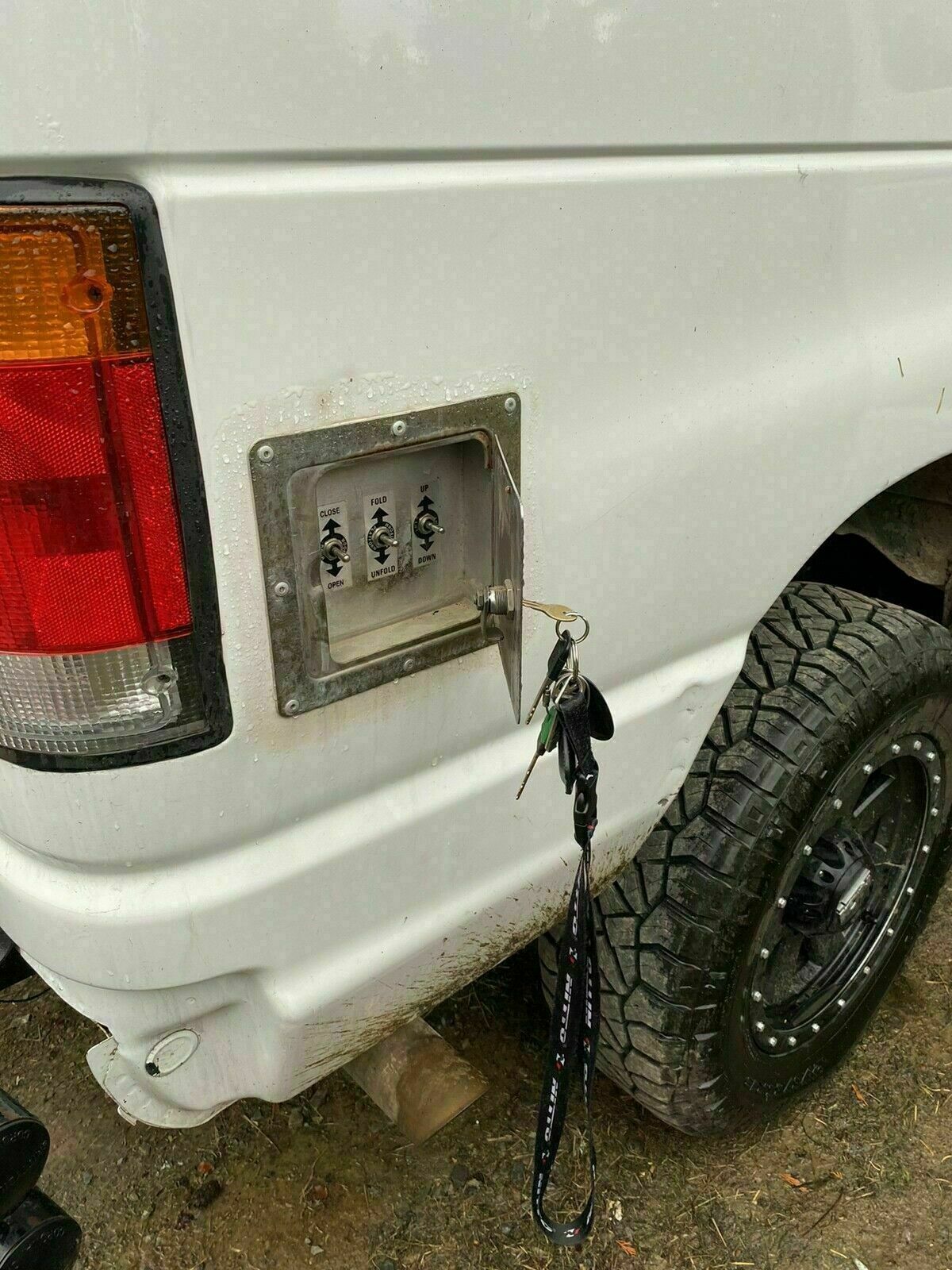 1994 Ford E-350 Econoline E350 VAN - photo 7