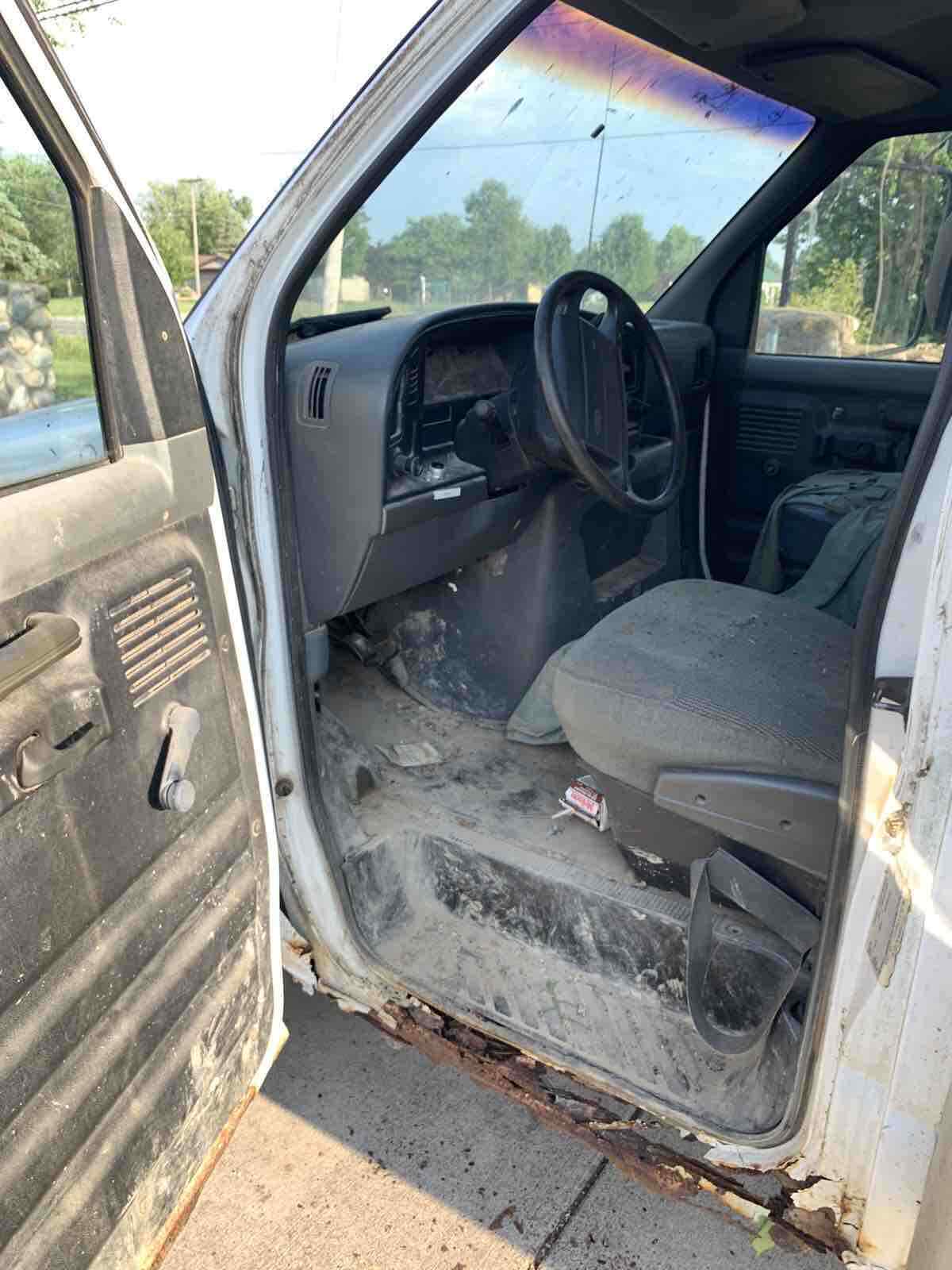 1994 Ford E-350 Econoline E350 CUTAWAY VAN - photo 4