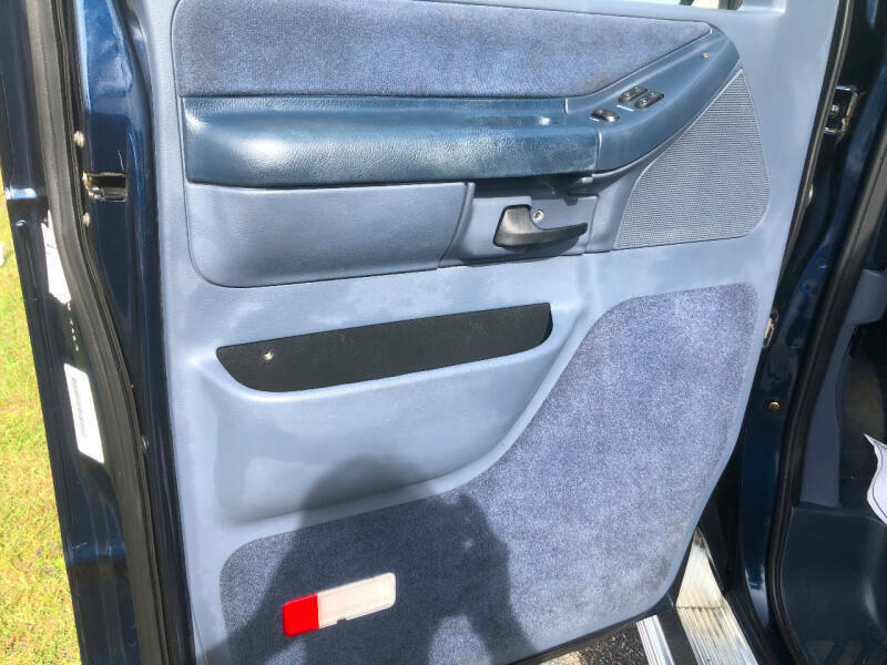 1994 Ford E-Series Van XLT 3dr Club Wagon Extended Passenger Van - photo 10
