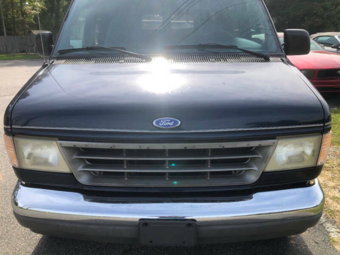 1994 Ford E-Series Van XLT 3dr Club Wagon Extended Passenger Van - photo 9