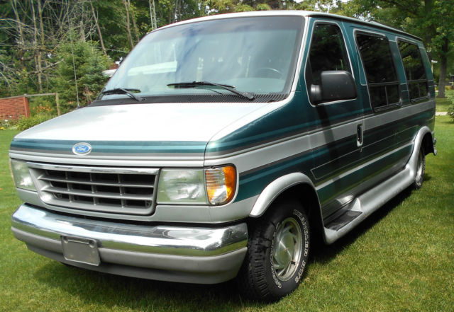 1994 Ford E150 Conversion Green Van, Silver accent, well-maintained 1994 Ford E-Series Van