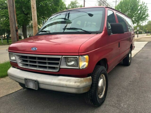 1994 Ford E-Series Van 29,080 MILE ONE OWNER 15 PASSENGER CLUB WAGON VAN - photo 3