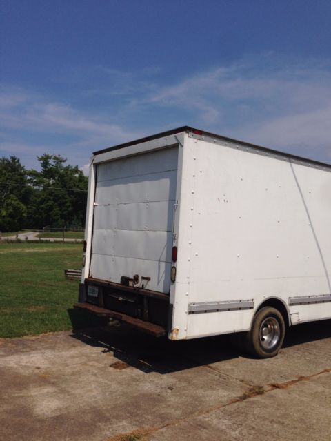 1994 Ford E-Series Van Cargo / Moving Van - photo 4
