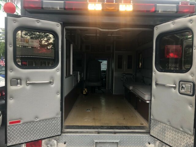 1994 Ford E-Series Van - photo 9