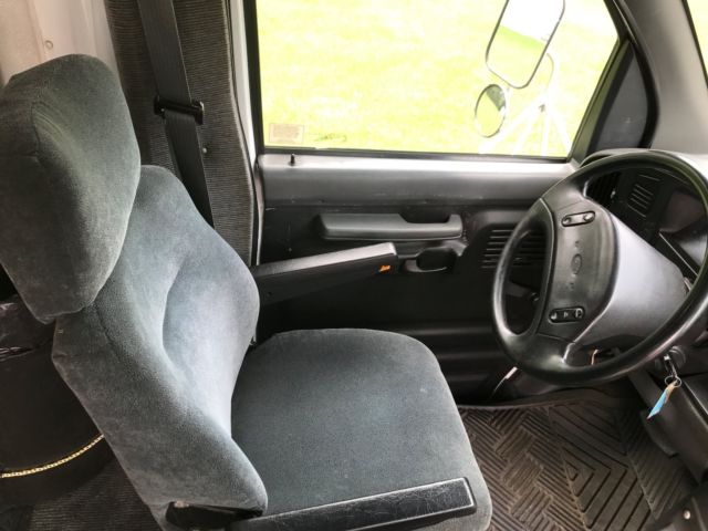 1994 Ford E-Series Van 16 PASSENGER - photo 10
