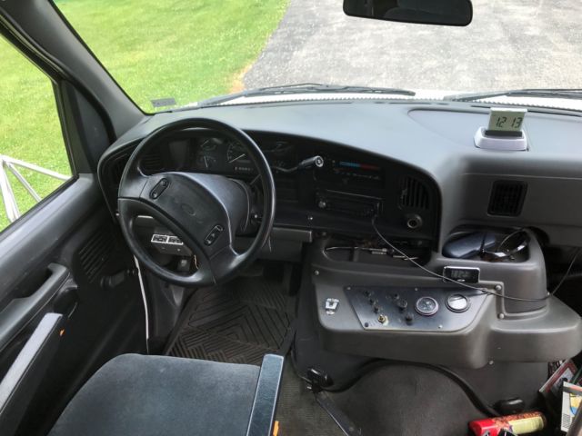1994 Ford E-Series Van 16 PASSENGER - photo 11
