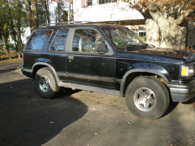 1994 Ford Explorer Navajo LX - photo 2