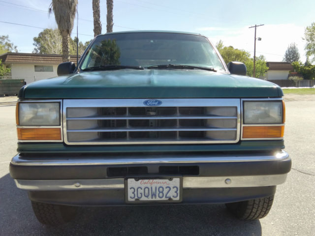 1994 Ford Explorer XLT 4WD 4X4 - photo 3