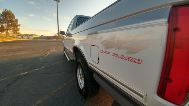 1994 Ford F-150 XLT - photo 13