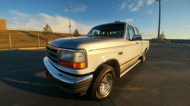 1994 Ford F-150 XLT - photo 2