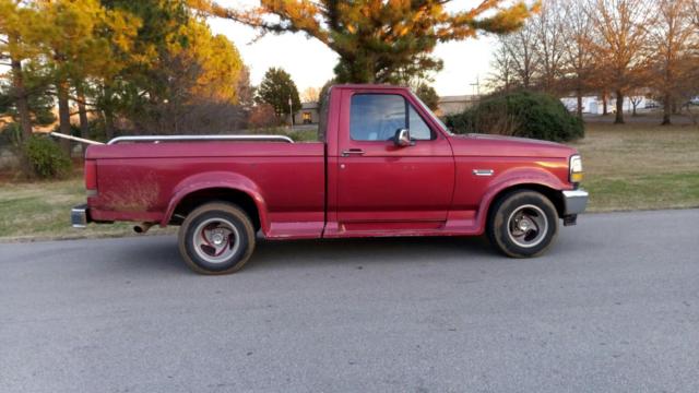 1994 Ford F-150, 5.0L 8 cylinder engine, 5 spd, 15" mickey thompsons 1994 Ford F-150 XLT