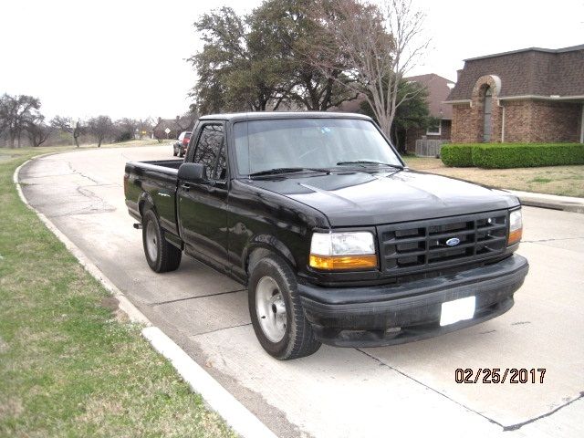 1994 Ford F-150 Lightning Standard Cab Pickup 1994 Ford F-150 Lightning Standard Cab Pickup 2-Door