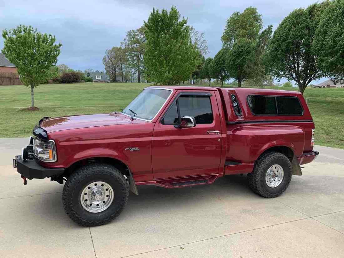 1994 Ford F-150 Pickup Flareside Red 4WD Automatic 1994 Ford F-150