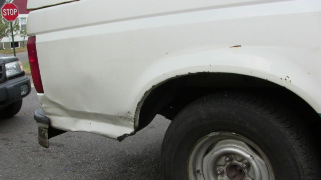 1994 Ford F-150 XL Standard Cab Pickup 2-Door - photo 10