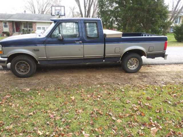 1994 Ford F-150 Super Cab - 5.0 - L - 8 - Cylinder Engine 1994 Ford F-150 XLT
