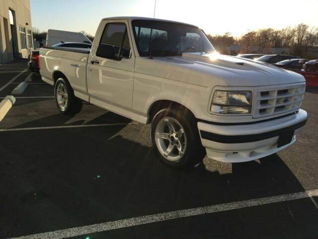 1994 Ford F-150 Base 2dr Standard Cab SB - photo 2