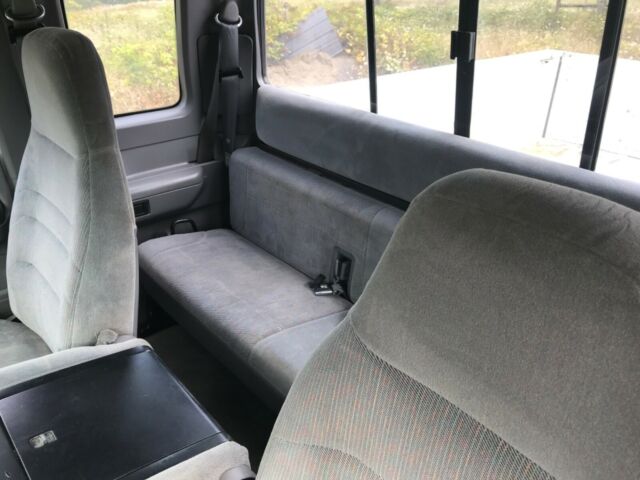 1949 Ford F-150 XLT SuperCab Short Bed 4x4 - photo 8