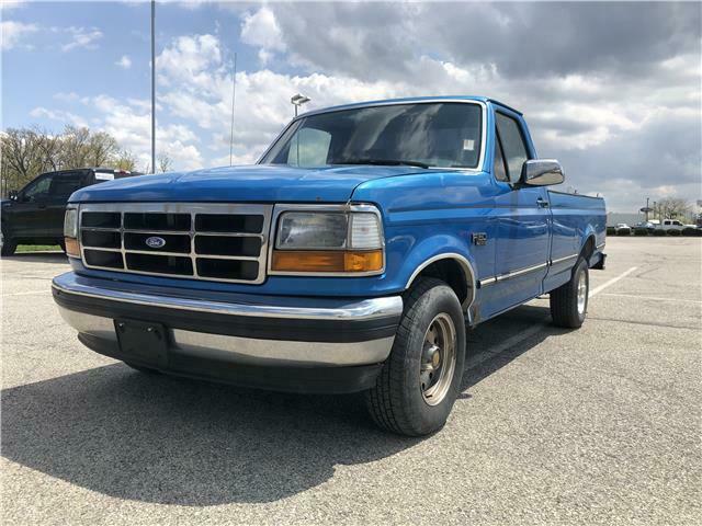 1994 Ford F-150 XLT 5.0L V8 4x2 Regular Cab Automatic Truck No Reserve 1994 Ford F-150 --