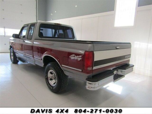 1994 Ford F-150 XLT Extended Cab Short Bed 4X4 Pick Up - photo 5