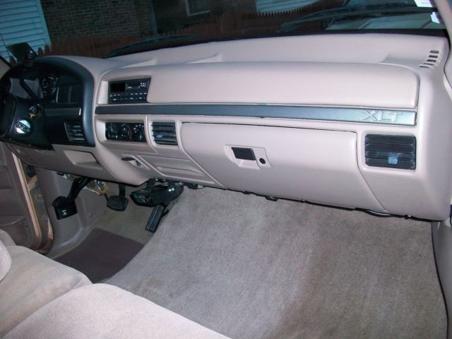 1994 Ford F-150 XLT - photo 13
