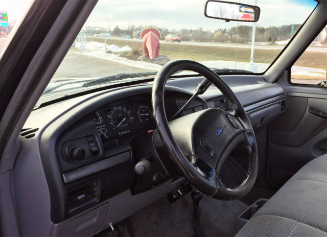 1994 Ford F-250 XLT Standard Cab Pickup 2-Door - photo 9